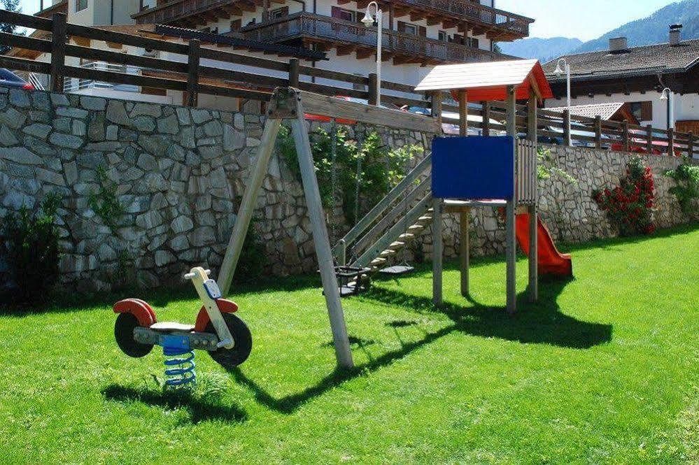 Residence Rautal B&B ***S Сан-Виджилио-ди-Мареббе Экстерьер фото
