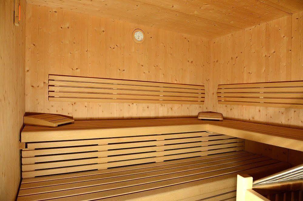 Residence Rautal B&B ***S Сан-Виджилио-ди-Мареббе Экстерьер фото